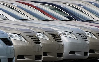 В 2011 г. россияне на новые автомобили потратили 63.6 млрд. долл.