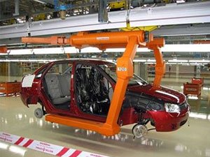 В апреле 2012 г. продано более 10 000 автомобилей Lada Granta