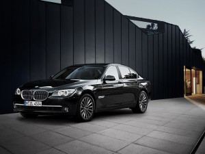BMW    2012   7 