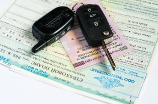 Выплаты по ОСАГО: автовладельцы все чаще подают в суд