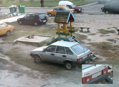В Хакасии проводится конкурс фото машин, которые припаркованы на детских площадках