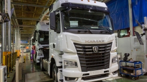 Выпуск «КАМАЗов» с кабинами поколения К4 и К5 продолжается на предприятие